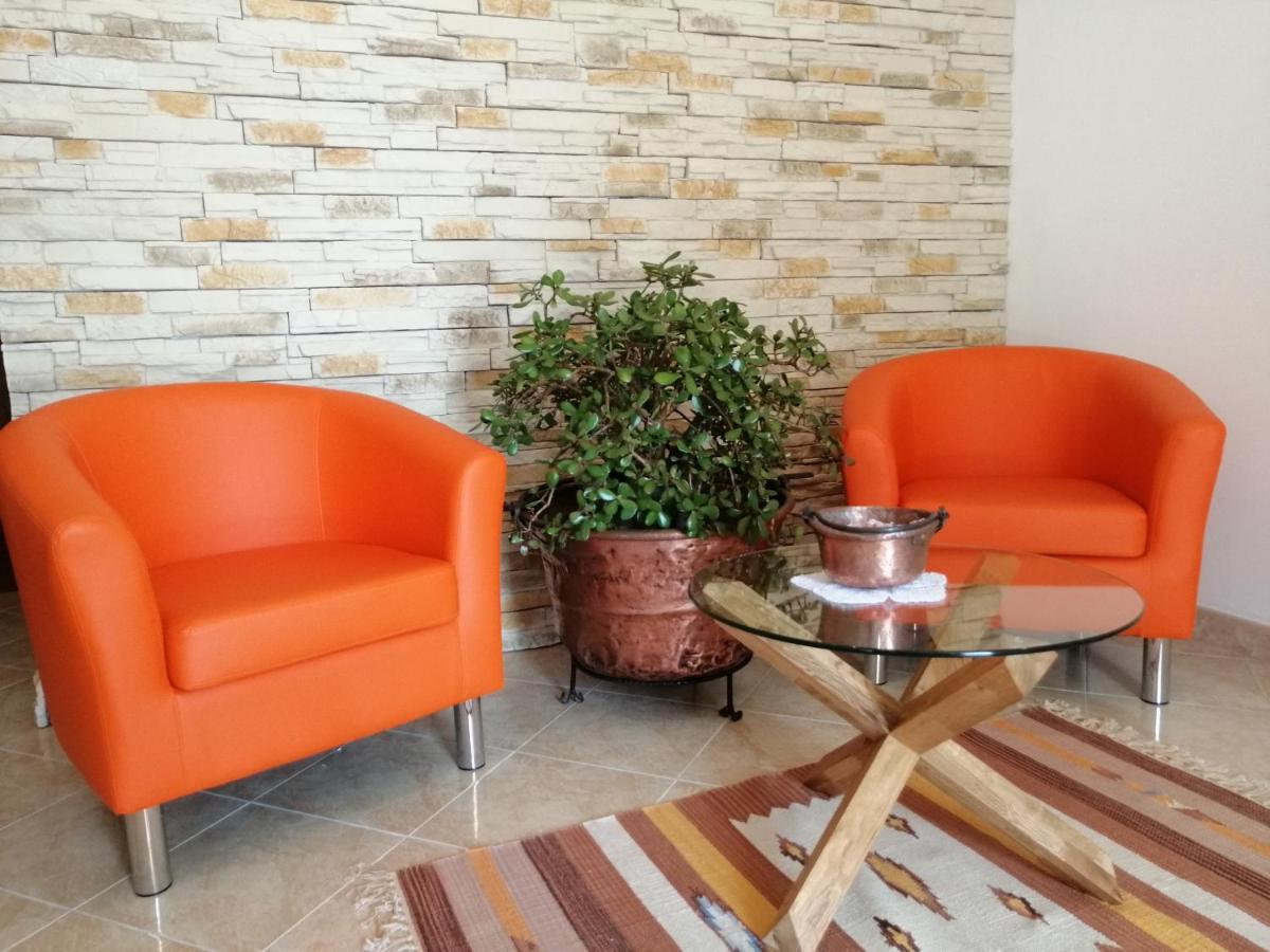 B&B La Casa Di Loretta Paderno Екстериор снимка