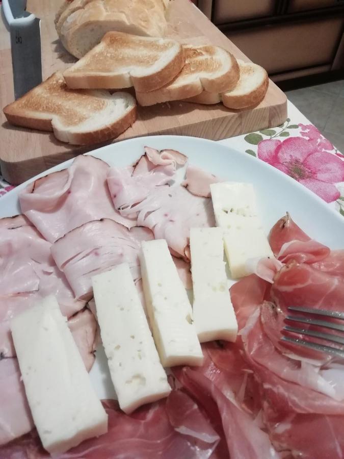 B&B La Casa Di Loretta Paderno Екстериор снимка