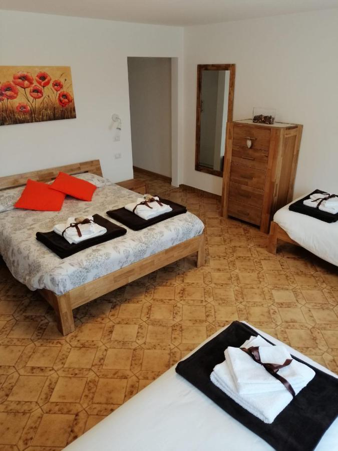 B&B La Casa Di Loretta Paderno Екстериор снимка